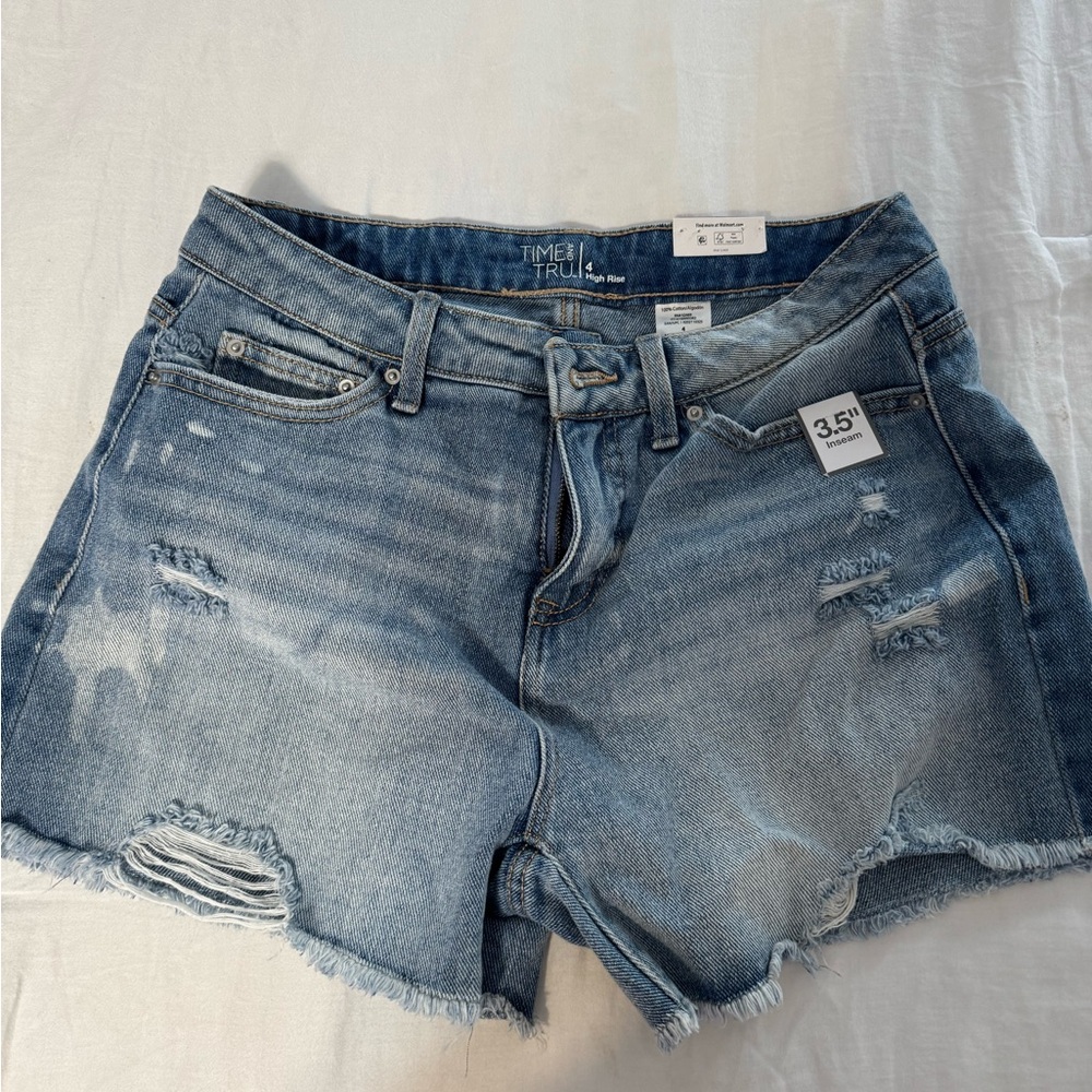 NWT Time and Tru jean high rise shorts